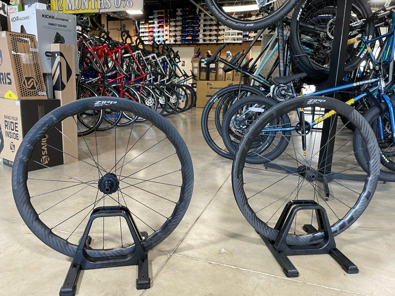 Zipp 353 NSW Tubeless Disc Brake Center Lock Wheelset SRAM XDR 2022 3 Zipp 353 NSW Tubeless Disc Brake Center Lock Wheelset SRAM XDR 2022