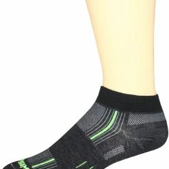 Wrightsock Men's Stride Lo Socks, Black, Small