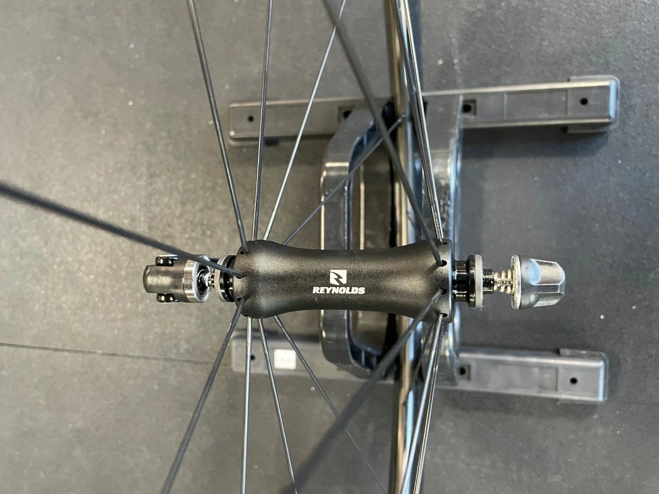 Reynolds® Reynolds AR58 Tubeless Rim Brake Wheelset XDR 2022 7 Reynolds® Reynolds AR58 Tubeless Rim Brake Wheelset XDR 2022 - Image 5