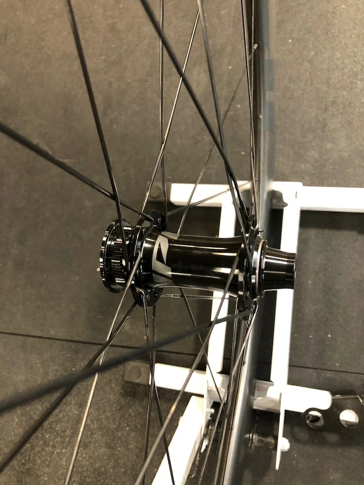 Zipp 303 S Carbon Tubeless Disc Brake Wheelset SRAM XDR 2022 5 Zipp 303 S Carbon Tubeless Disc Brake Wheelset SRAM XDR 2022 - Image 3