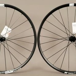 Dt-swiss DT Swiss E1800 Road Cx Gravel Disc Brake Wheelset 700c Shimano