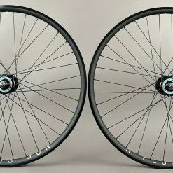 H Plus Son H + Plus Son Black Archetype W/ Suzue Track Hubs Wheelset 36h