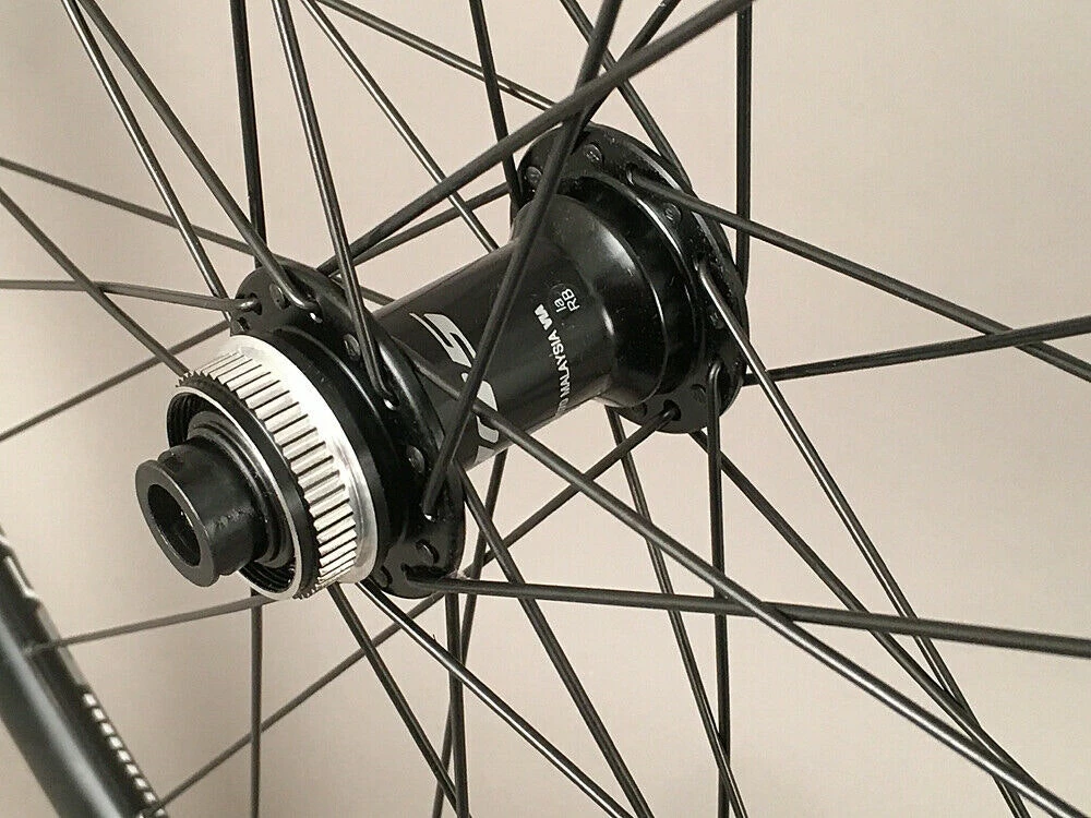 Dt-swiss DT Swiss DT R500 Disc Brake Gravel CX Bike 700c Wheelset 32h Shimano Hubs 12mm Thru Axle 5 Dt-swiss DT Swiss DT R500 Disc Brake Gravel CX Bike 700c Wheelset 32h Shimano Hubs 12mm Thru Axle - Image 3