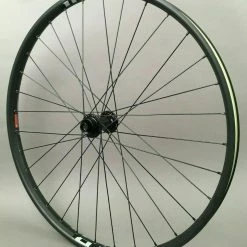 WTB ST Light I29 27.5 MTB Front Wheel Tubeless Compatible Thru Axle 15x110
