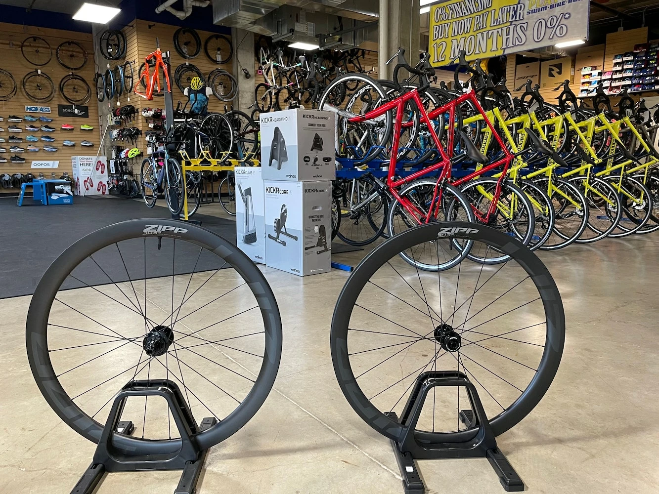 Zipp 303 S Carbon Tubeless Disc Brake Wheelset SRAM XDR 2022 3 Zipp 303 S Carbon Tubeless Disc Brake Wheelset SRAM XDR 2022