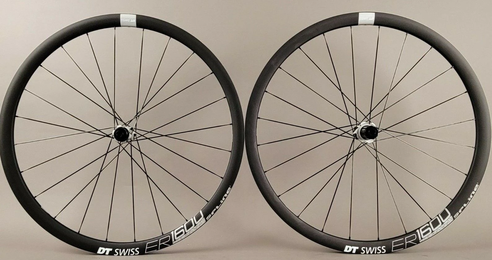 Dt-swiss DT Swiss ER 1600 Spline 32 Road CX Gravel Bike Wheels Convertible Hubs Shimano 3 Dt-swiss DT Swiss ER 1600 Spline 32 Road CX Gravel Bike Wheels Convertible Hubs Shimano