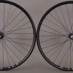 H Plus Son Archetype Road Bike Wheelset DT Swiss 370 Hubs 32h